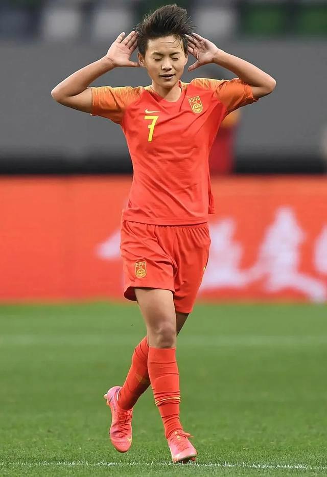 九游娱乐官方-国家队积极备战！中国女足球员势不可挡的简单介绍