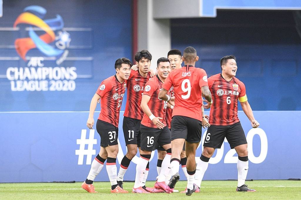关于横滨水手大胜对手，领先积分榜的信息