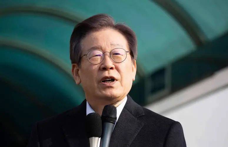 包含阿尔梅里亚做客小胜取得关键胜利的词条